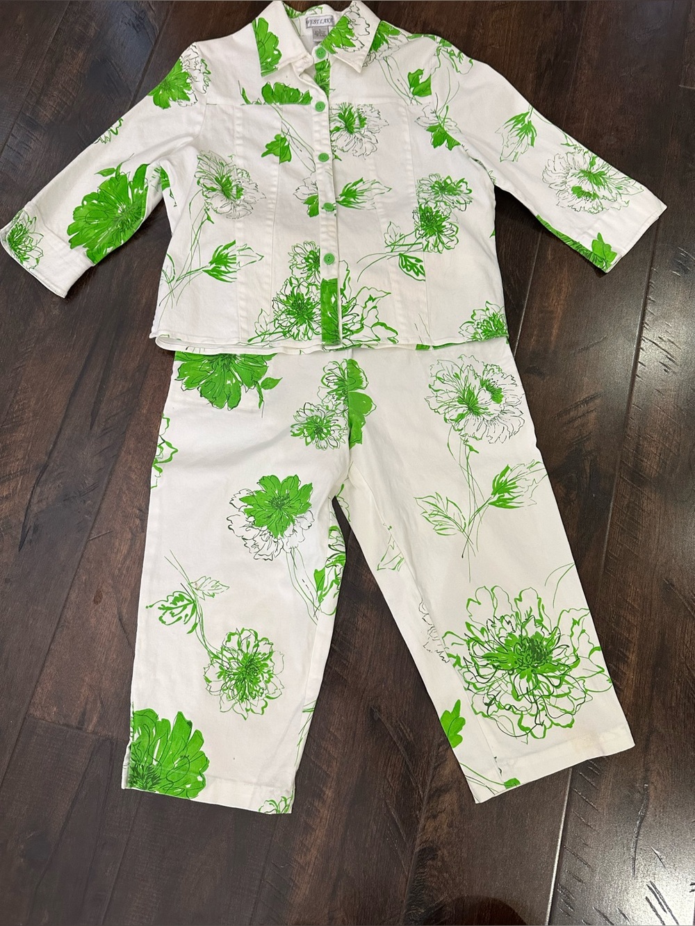 Vintage 90’s women’s 2 piece capri outfit tropical